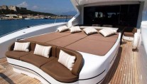LES -  Aft Deck Sunpads